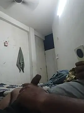 Snapshot of GTX-8194 chatting on March 2, 4:35 am GTX-8194 online show from March 2, 4:35 am