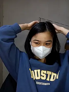 Daisy-lusia2026 online show from March 13, 11:10 pm