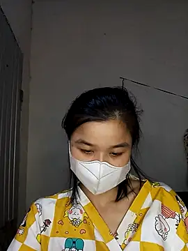 Daisy-lusia2026 online show from May 1, 1:49 pm