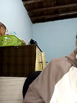 Daisy-lusia2026 online show from May 4, 2:09 pm