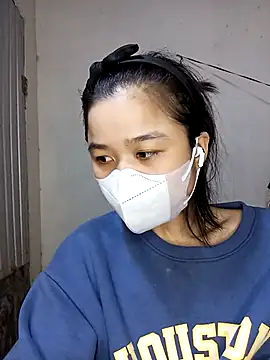 Daisy-lusia2026 online show from March 8, 2:20 pm