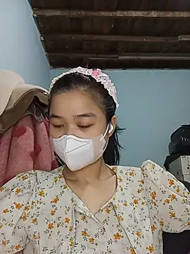 Daisy-lusia2026 online show from July 9, 10:20 pm