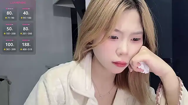 F-Qing online show from March 5, 12:13 pm