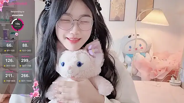 Luminous4173 online show from February 11, 7:19 am