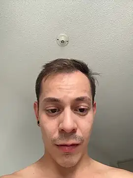 Snapshot of AxelMuller chatting on February 24, 2:07 pm AxelMuller online show from February 24, 2:07 pm