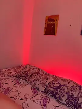 Snapshot of AxelMuller chatting on February 25, 2:06 pm AxelMuller online show from February 25, 2:06 pm