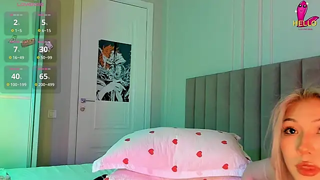 aya delune online show from May 24, 3:34 pm