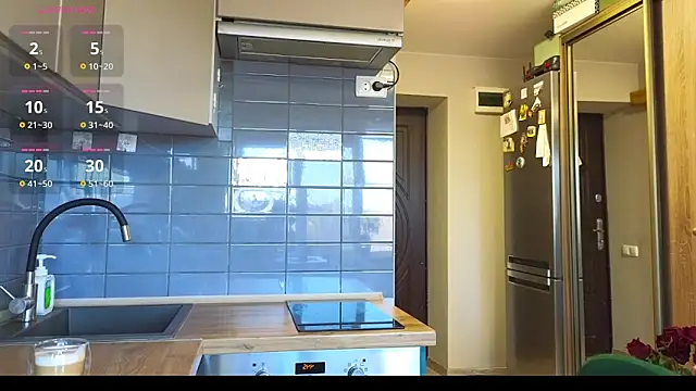 EvangelinFox online show from March 10, 11:25 am