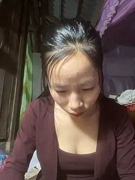 Snapshot of -Xenia_ chatting on February 7, 5:10 pm -Xenia online show from February 7, 5:10 pm