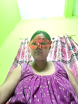 Snapshot of mahi893 chatting on May 7, 11:35 am mahi893 online show from May 7, 11:35 am
