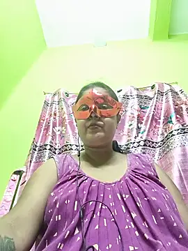 Snapshot of mahi893 chatting on June 6, 5:40 pm mahi893 online show from June 6, 5:40 pm
