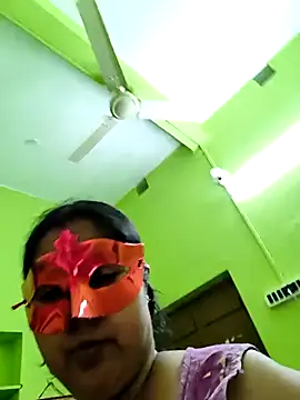 Snapshot of mahi893 chatting on March 3, 5:20 pm mahi893 online show from March 3, 5:20 pm