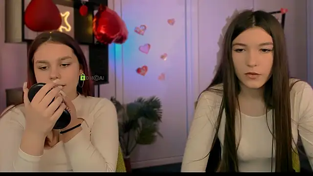 Snapshot of elis_sunny chatting on February 25, 12:27 pm elis sunny online show from February 25, 12:27 pm