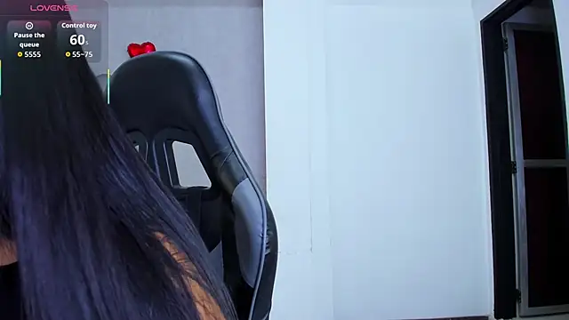 Shirleytaylor- online show from March 31, 11:12 am