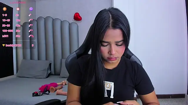 Shirleytaylor- online show from April 9, 11:38 am