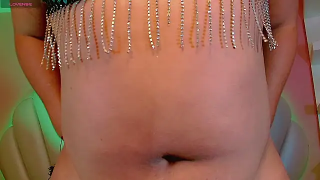 Maia Hotts online show from March 14, 12:00 pm