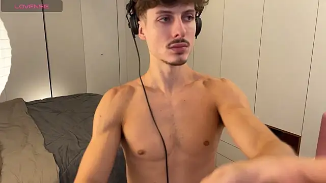 vitoraugustoxxx online show from February 10, 4:17 pm