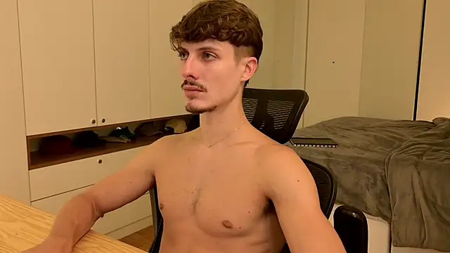 vitoraugustoxxx online show from March 20, 6:09 pm