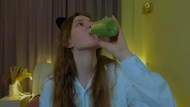 DorrisVickroy online show from February 12, 10:15 am