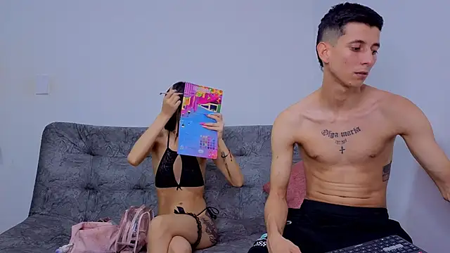 MakkiAndJimmyy online show from March 15, 7:32 pm