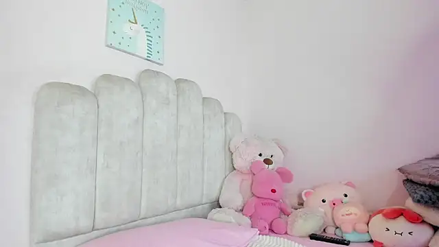 paula cosioo online show from February 24, 2:07 pm