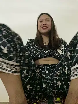 Emxinhka1 online show from June 12, 3:48 am