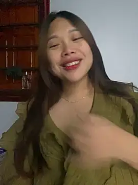 Emxinhka1 online show from April 12, 6:00 pm