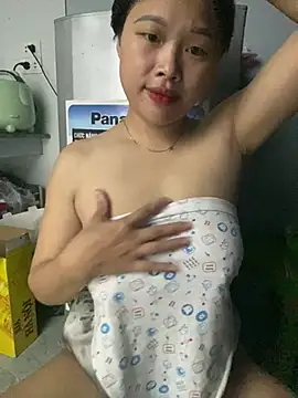 Emxinhka1 online show from August 4, 10:47 pm