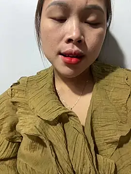 Emxinhka1 online show from April 5, 3:30 pm