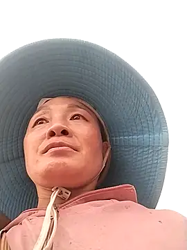 Neoone 1 online show from April 16, 10:27 am