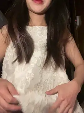 Snapshot of uyensexy chatting on February 13, 6:57 am uyensexy online show from February 13, 6:57 am