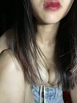 uyensexy online show from April 17, 2:03 am