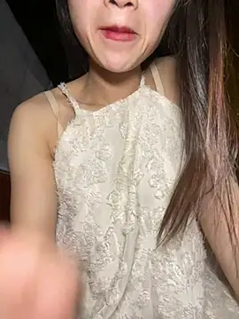 Snapshot of uyensexy chatting on February 23, 2:39 pm uyensexy online show from February 23, 2:39 pm