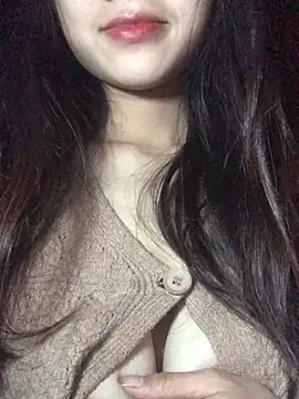 Snapshot of uyensexy chatting on February 7, 6:21 am uyensexy online show from February 7, 6:21 am