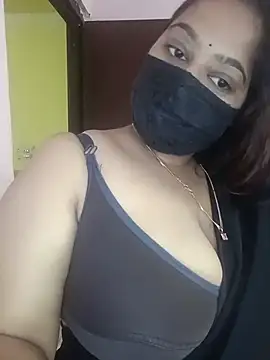 Aliya Hott online show from May 24, 6:57 am