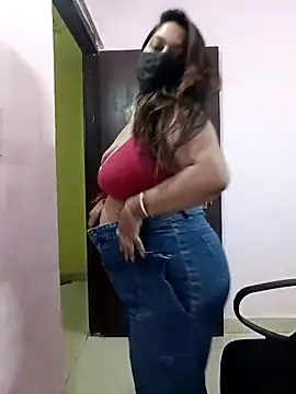 Aliya Hott online show from April 7, 5:31 am
