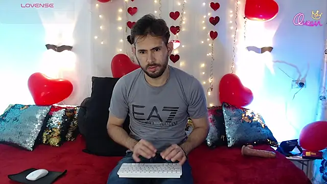 Snapshot of dany_ray chatting on February 13, 11:43 am dany ray online show from February 13, 11:43 am