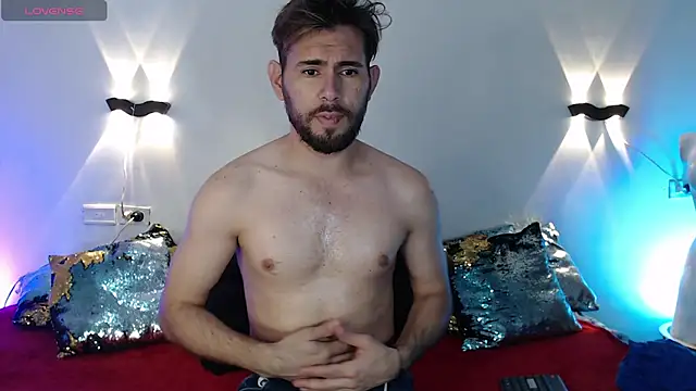 Snapshot of dany_ray chatting on February 1, 11:30 am dany ray online show from February 1, 11:30 am