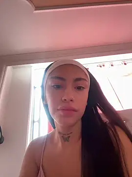 Snapshot of Bonny_Eva chatting on May 14, 4:26 pm Bonny Eva online show from May 14, 4:26 pm