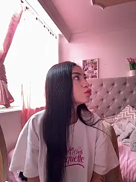 Bonny Eva online show from February 7, 5:21 pm