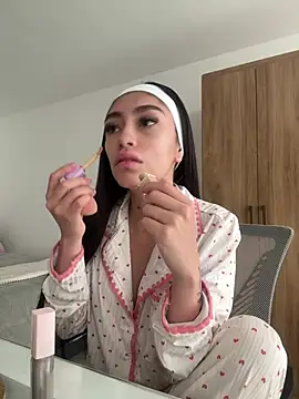 Snapshot of Bonny_Eva chatting on June 23, 6:17 pm Bonny Eva online show from June 23, 6:17 pm