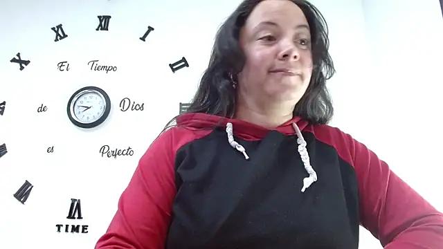 Snapshot of ElaMurray02 chatting on February 11, 2:28 pm ElaMurray02 online show from February 11, 2:28 pm