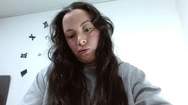 Snapshot of ElaMurray02 chatting on February 4, 1:17 pm ElaMurray02 online show from February 4, 1:17 pm