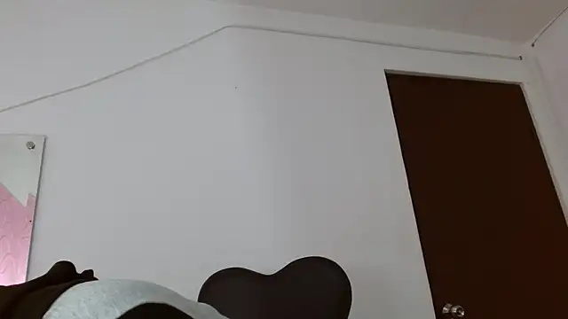 ElaMurray02 online show from April 28, 12:09 pm