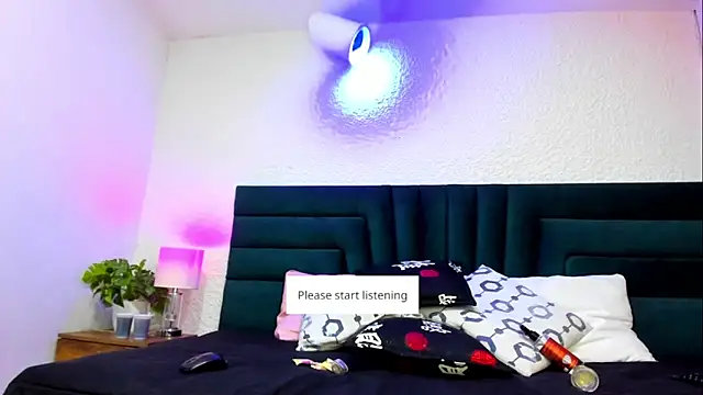 Dahliablack online show from April 5, 12:23 pm