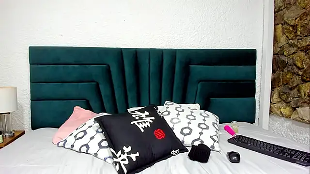 Dahliablack online show from March 3, 12:34 pm