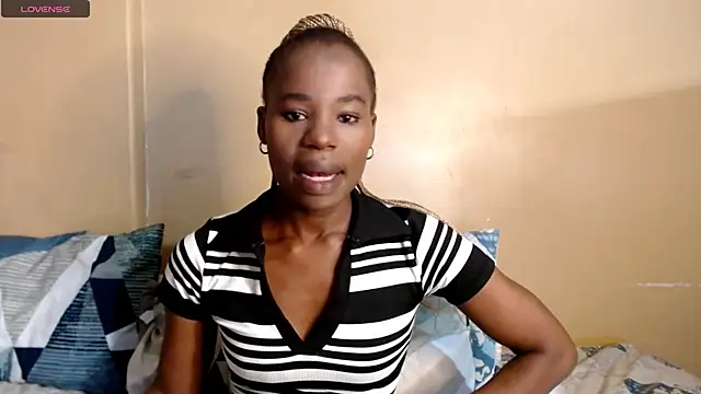 Snapshot of AppleAsss chatting on June 12, 5:54 pm AppleAsss online show from June 12, 5:54 pm