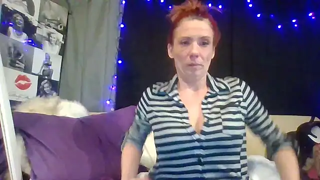 Snapshot of Paradice7 chatting on February 28, 8:41 pm Paradice7 online show from February 28, 8:41 pm