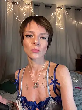 Snapshot of Olivia-Brooks chatting on February 13, 4:18 pm Olivia-Brooks online show from February 13, 4:18 pm