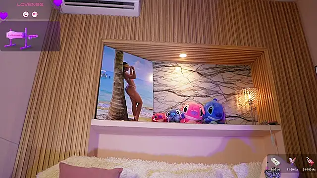 Adriana crof online show from April 13, 4:05 am